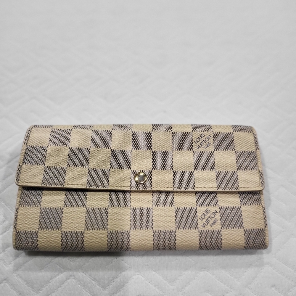 Louis Vuitton Damier Azur Canvas Sarah Long Wallet.  Authentic